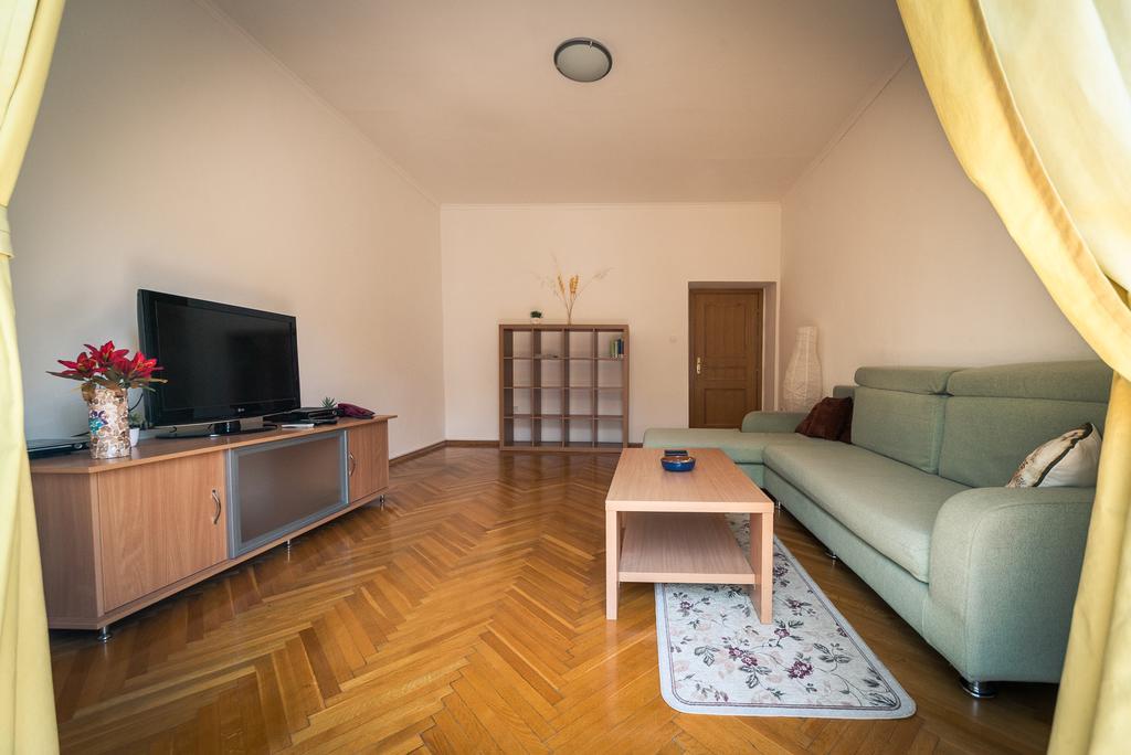 Apartment Kruna Center Подгориця Екстер'єр фото